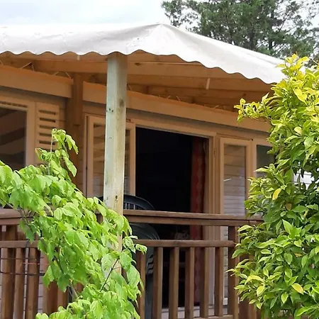 Mobil Home Dans Camping Lattes Campsite